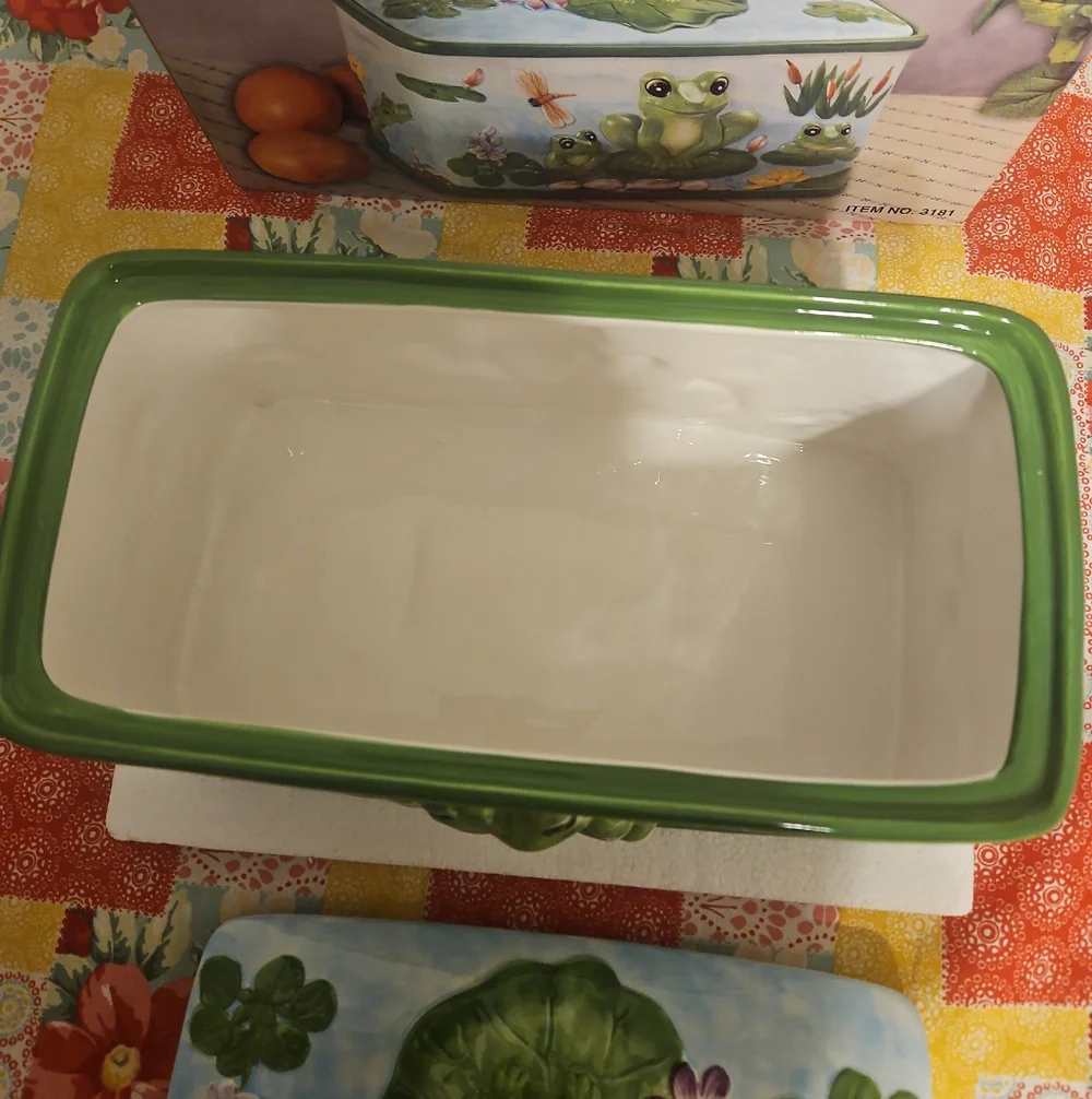 K Frog Hand-Painted Green Ceramic Bread Box